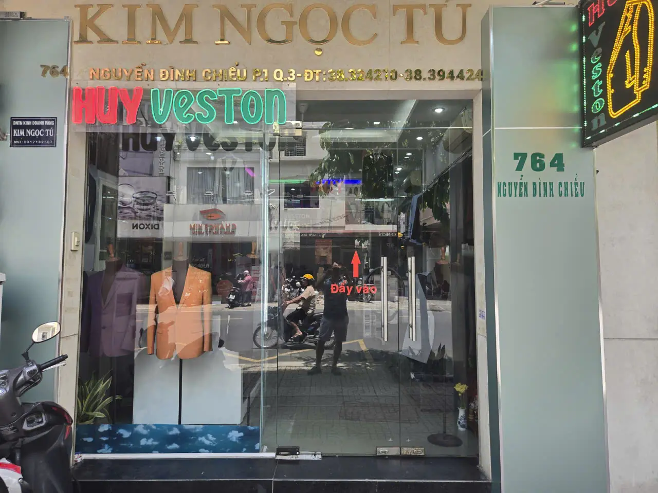 HUY TAILOR 